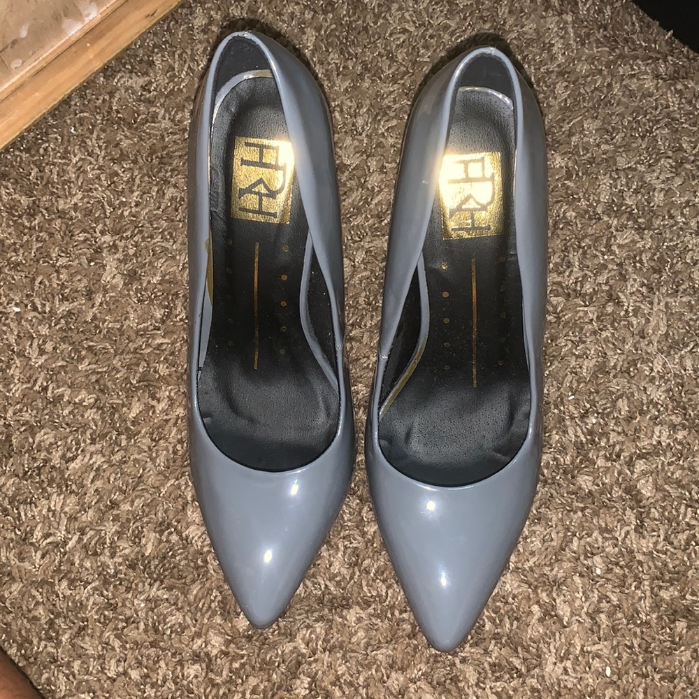Gray Heels